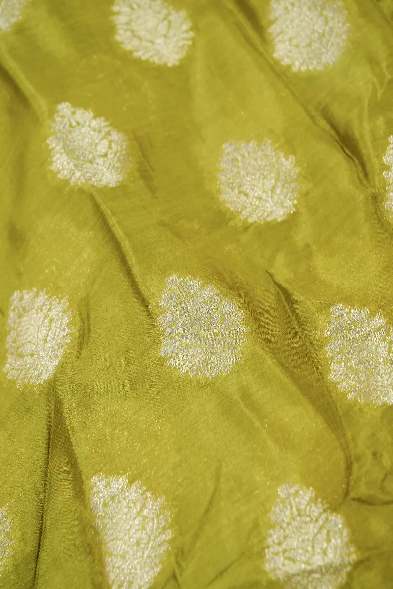 Laxmi_Sarees_Varanasi_0011043296