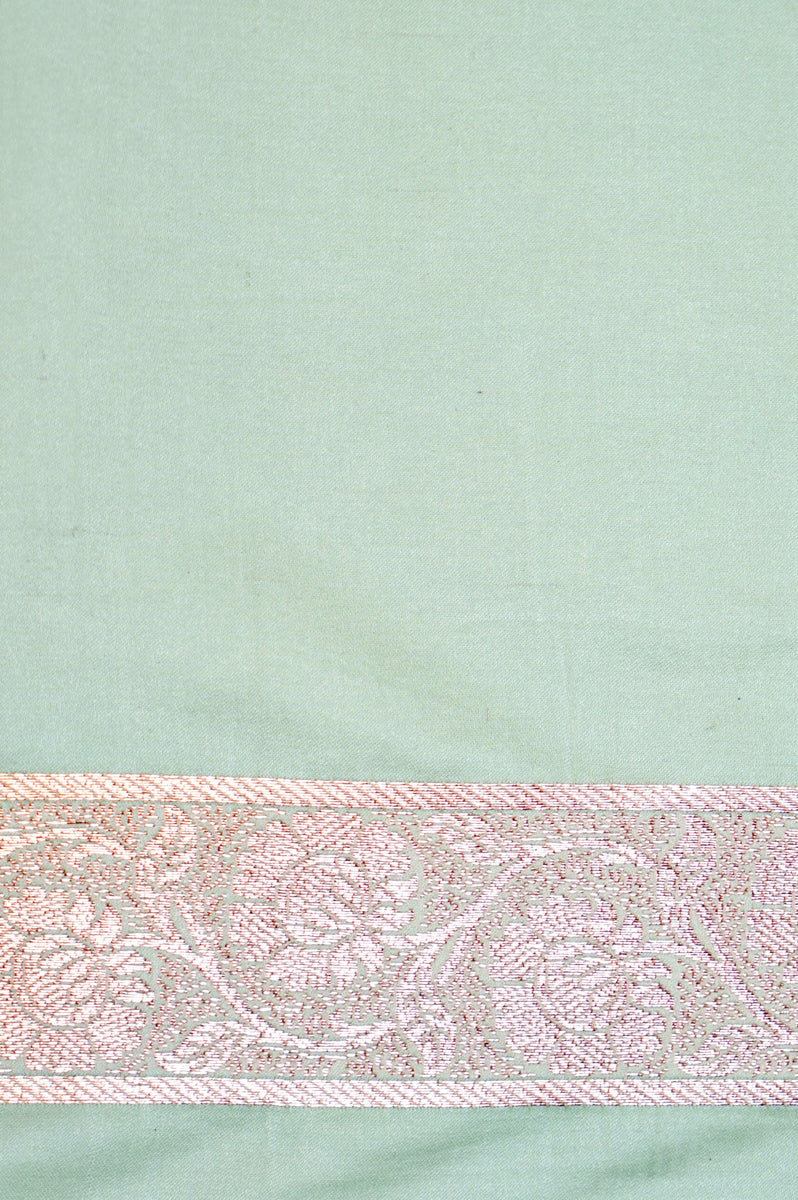 PESTLE PISTA GREEN WITH GOLDEN ZARI Product Information
Product code
0011049713(101-V-40)
Fabric
Banarasi silk
Saree Colour
Pestle Pista Green
Blouse
Pestle Pista Green
Care insPESTLE PISTA GREENSaree