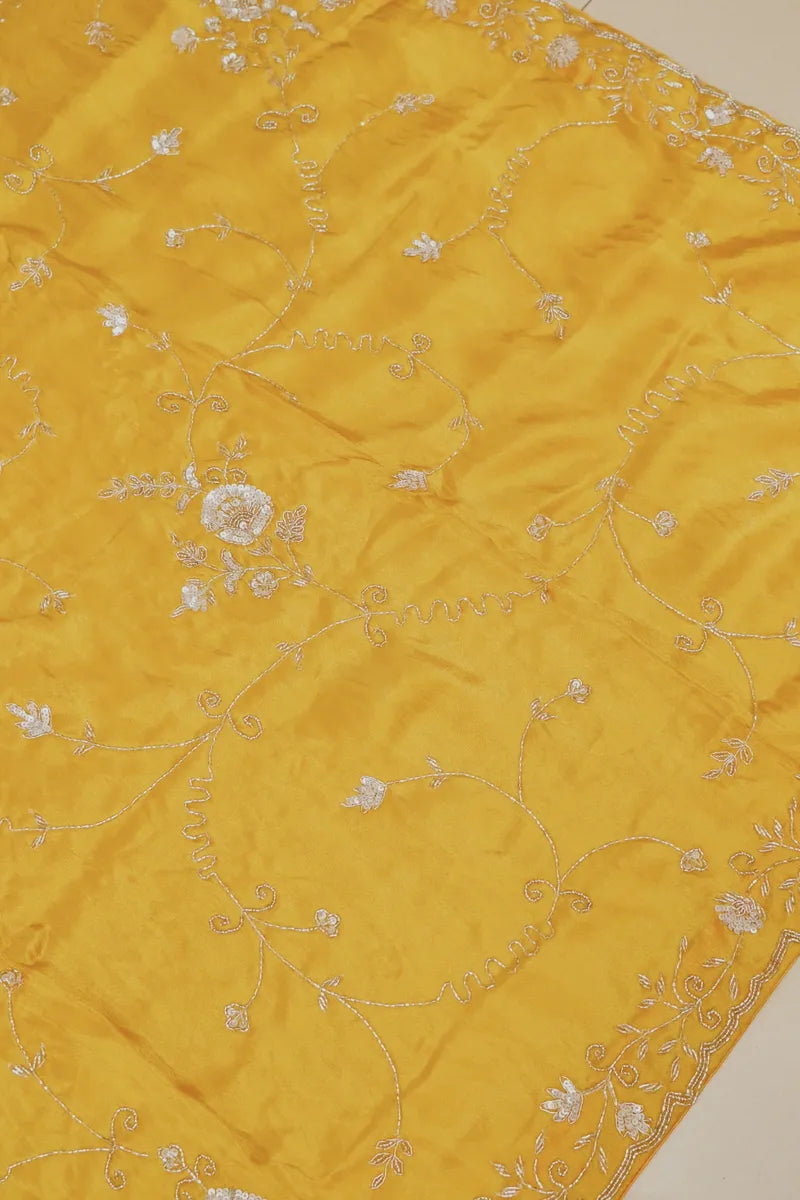 Laxmi_Sarees_Varanasi_0011060270
