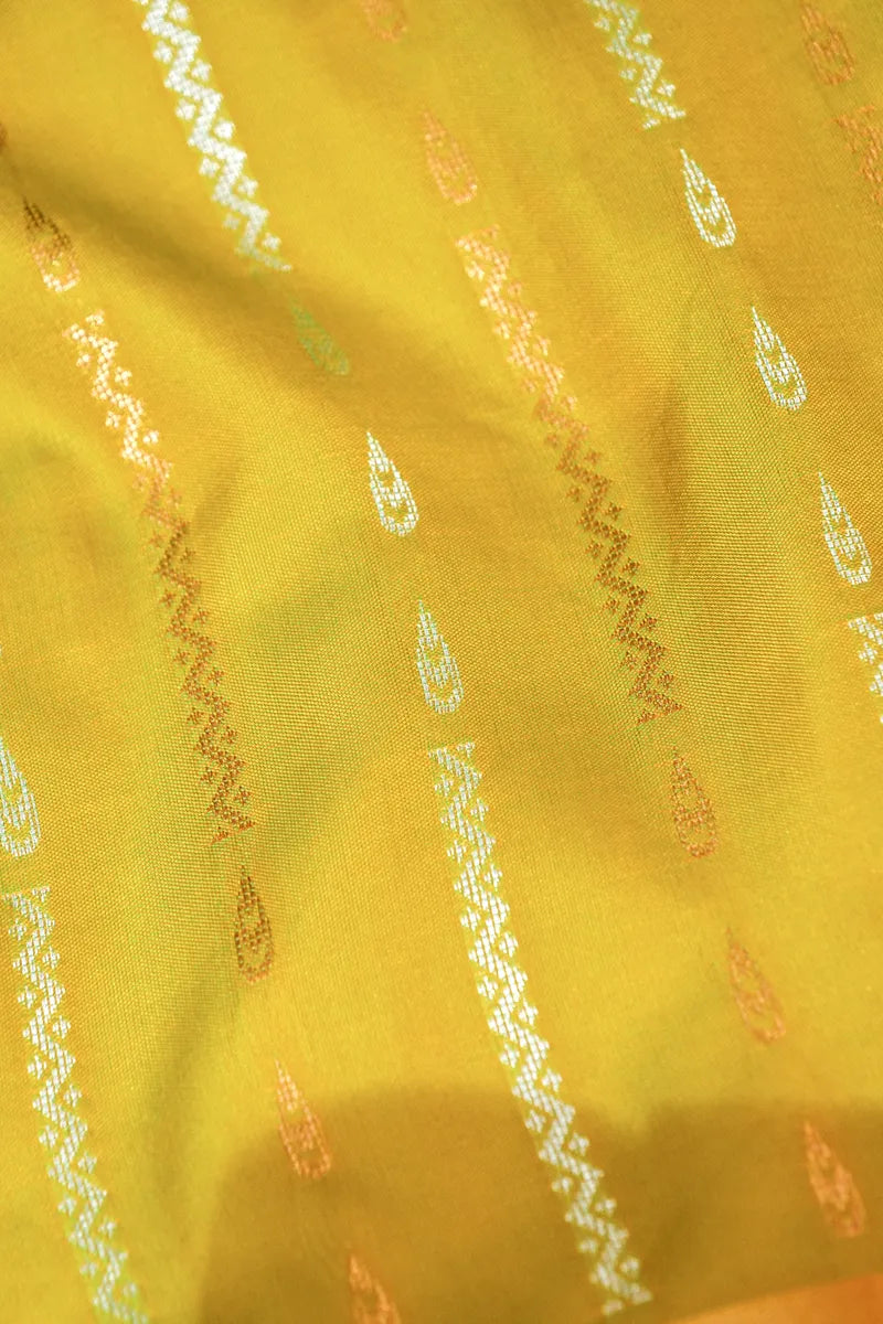 Laxmi_Sarees_Varanasi_0011117769