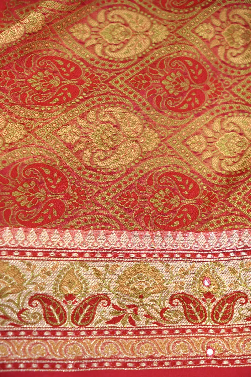 Laxmi_Sarees_Varanasi_0011138810