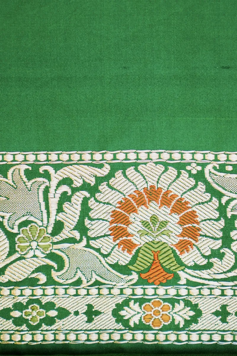 Laxmi_Sarees_Varanasi_001364875