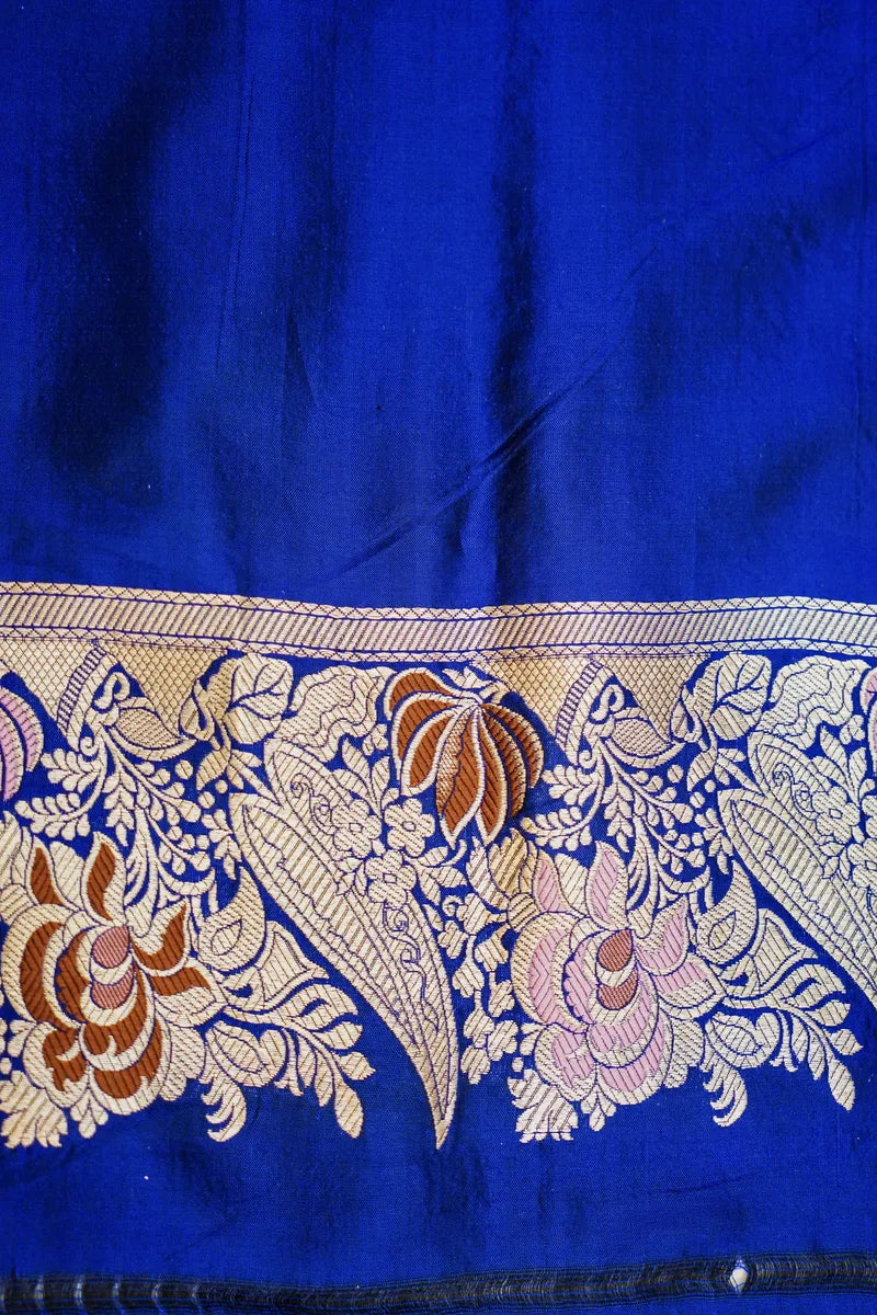 Laxmi_Sarees_Varanasi_001816540