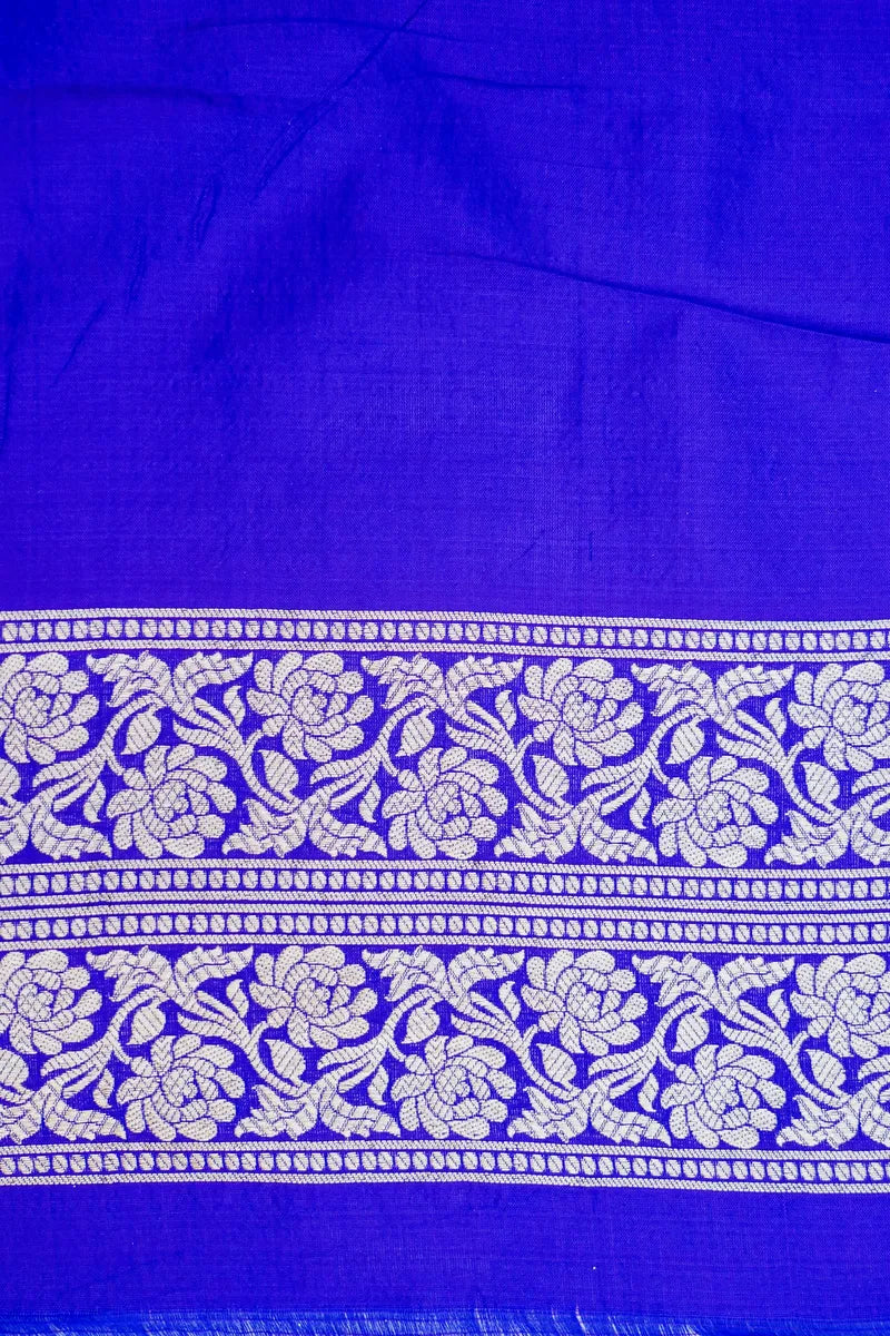 Laxmi_Sarees_Varanasi_001896440