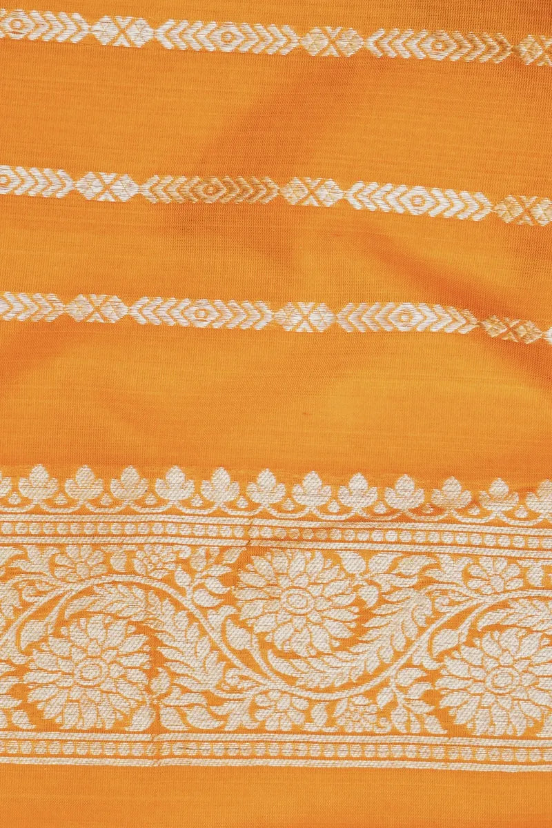 Laxmi_Sarees_Varanasi_001935811