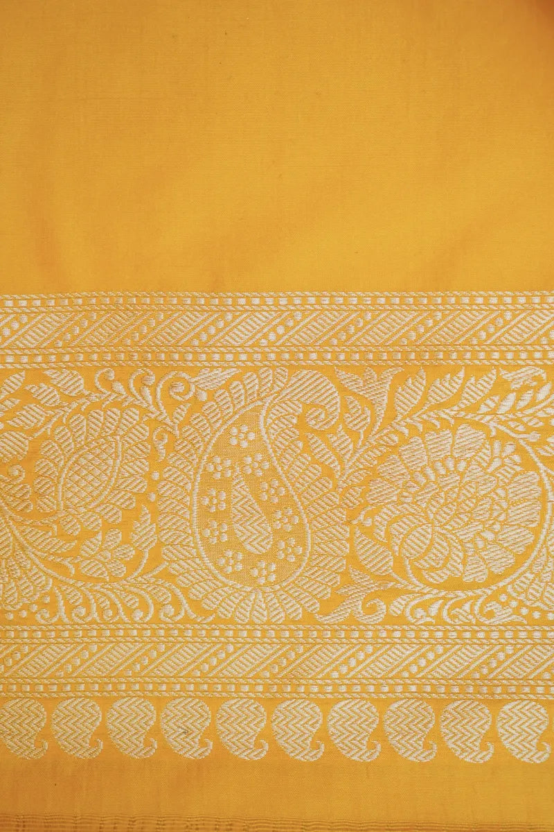Laxmi_Sarees_Varanasi_001995971
