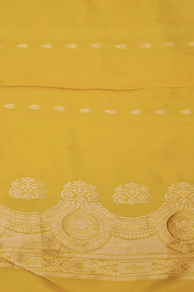 Laxmi_Sarees_Varanasi_0011023573