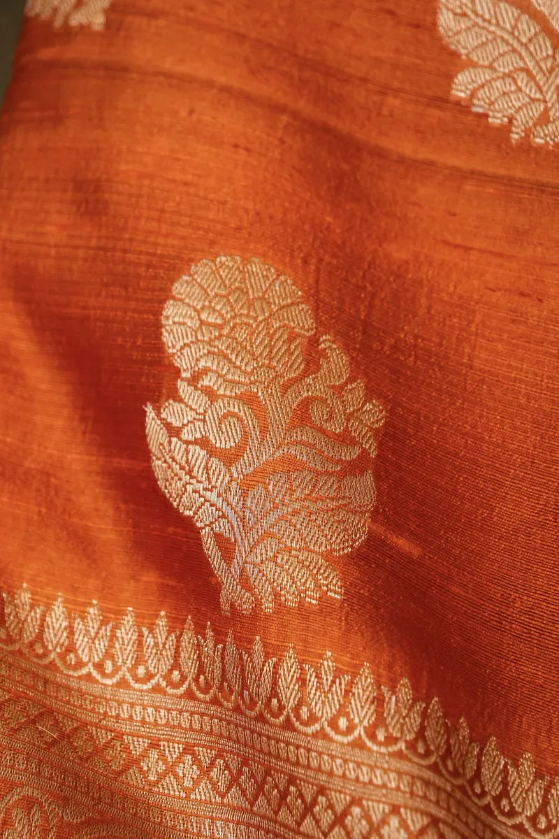 Laxmi_Sarees_Varanasi_0011047266