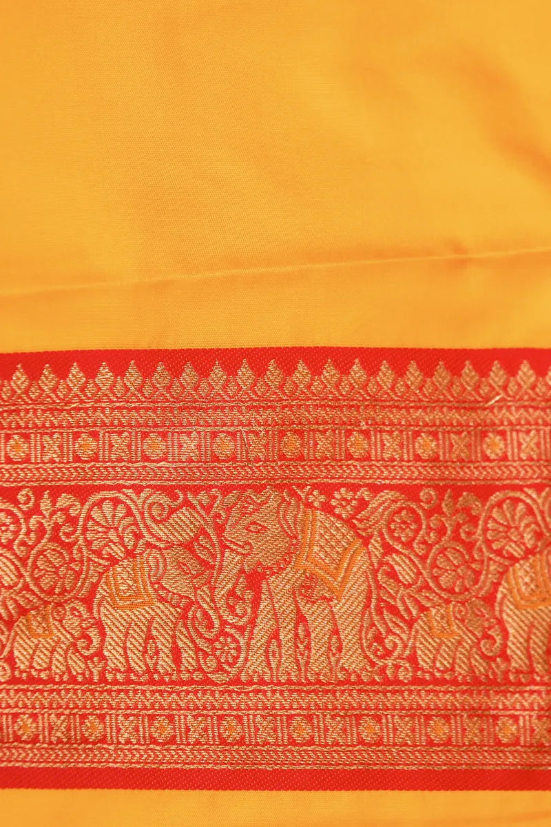 Laxmi_Sarees_Varanasi_0011117939