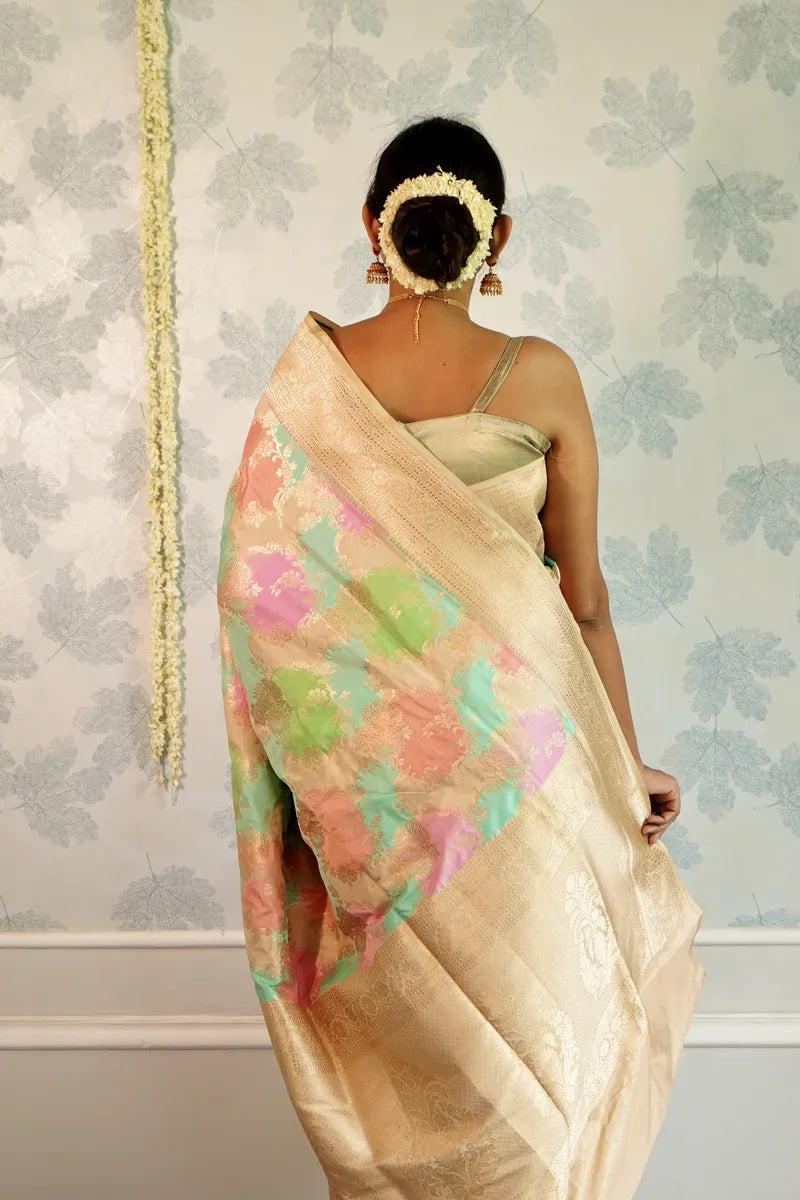 Laxmi_Sarees_Varanasi_001995137