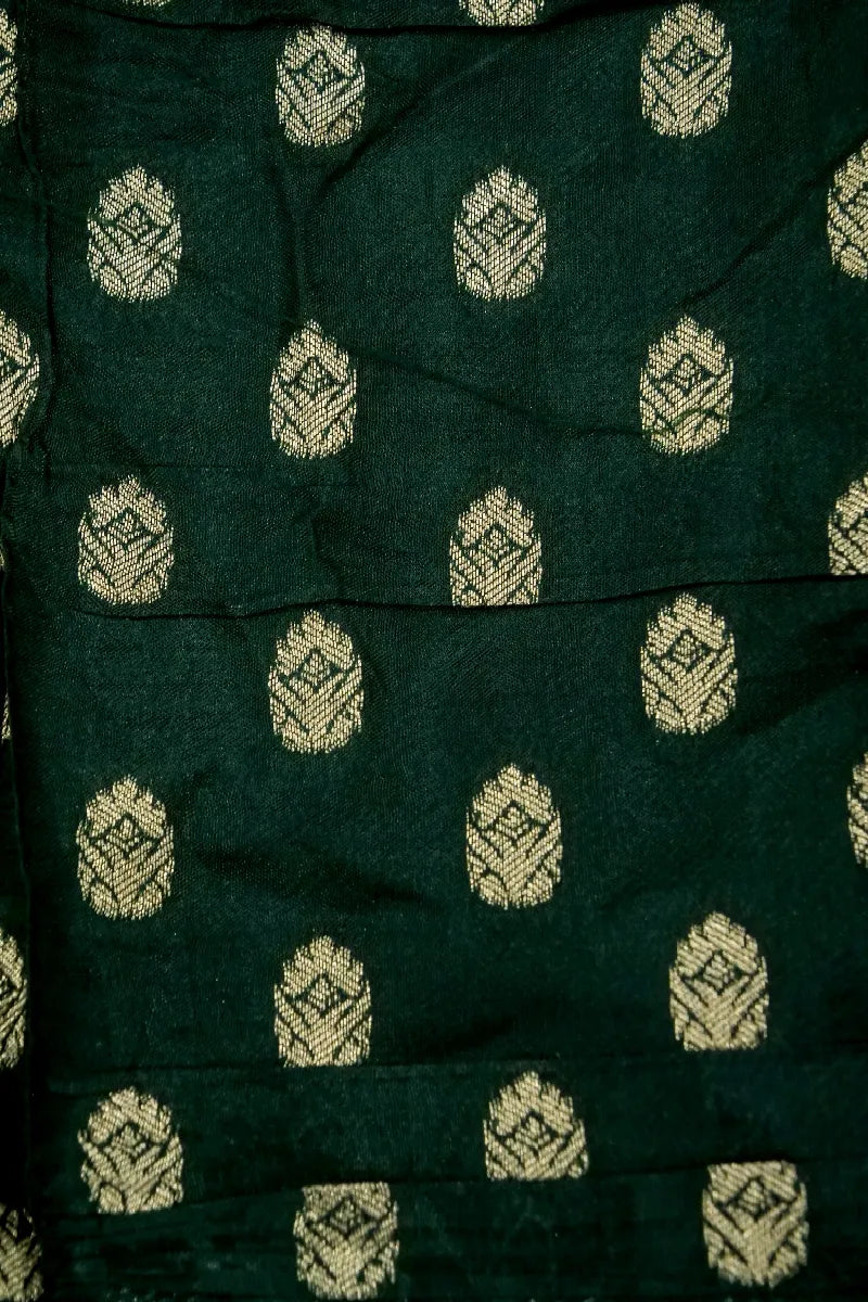 Laxmi_Sarees_Varanasi_0011043296
