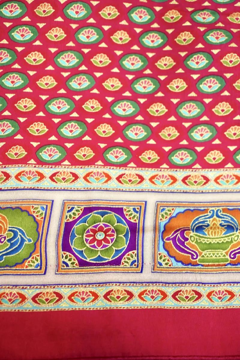 Laxmi_Sarees_Varanasi_0011099023