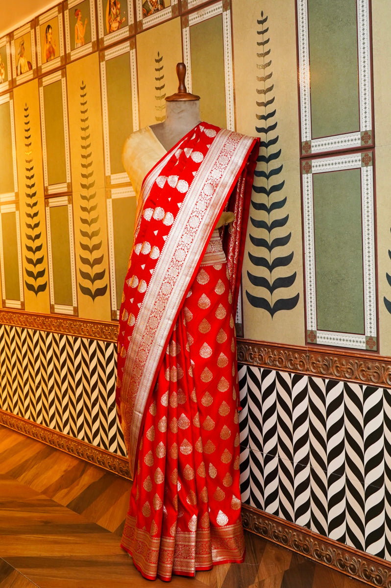 ANUSHKA SHARMA DESIGN Product Information
Product code
0011050968(ANUSHKA -V-539)
Fabric
Banarasi silk
Saree Colour
Red
Blouse
Red
Care instructions
Dry Wash
ANUSHKA SHARMA DESIGNSaree
