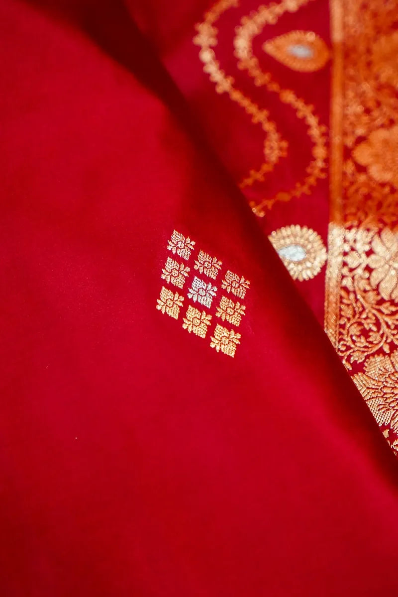 Bridal saree shop in Varanasi