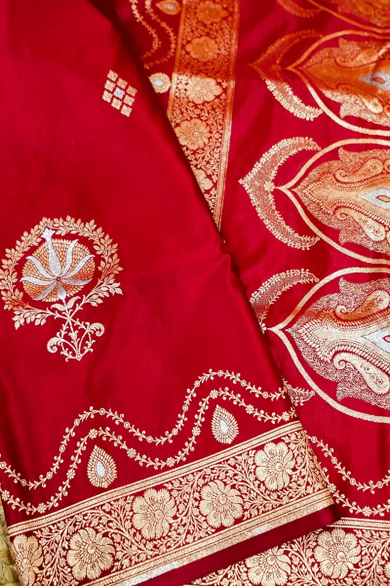 Bridal saree shop in Varanasi