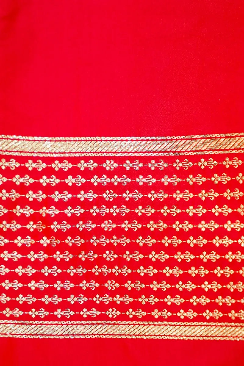 famous silk showroom Varanasi