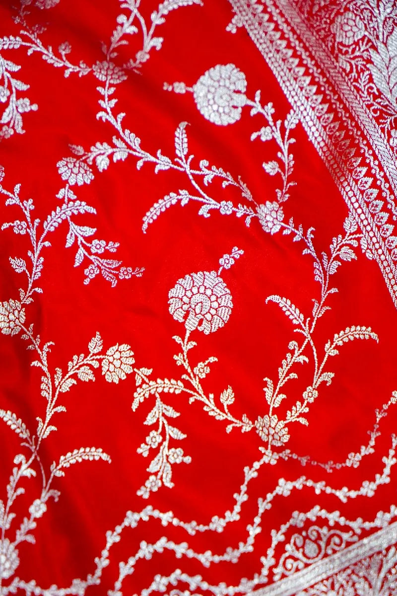 authentic silk weaving store