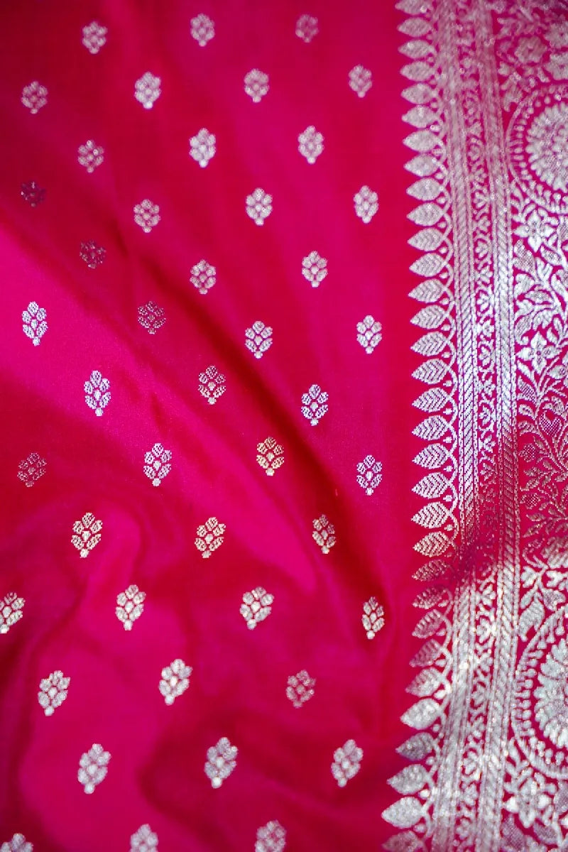 saree showroom in Varanasi