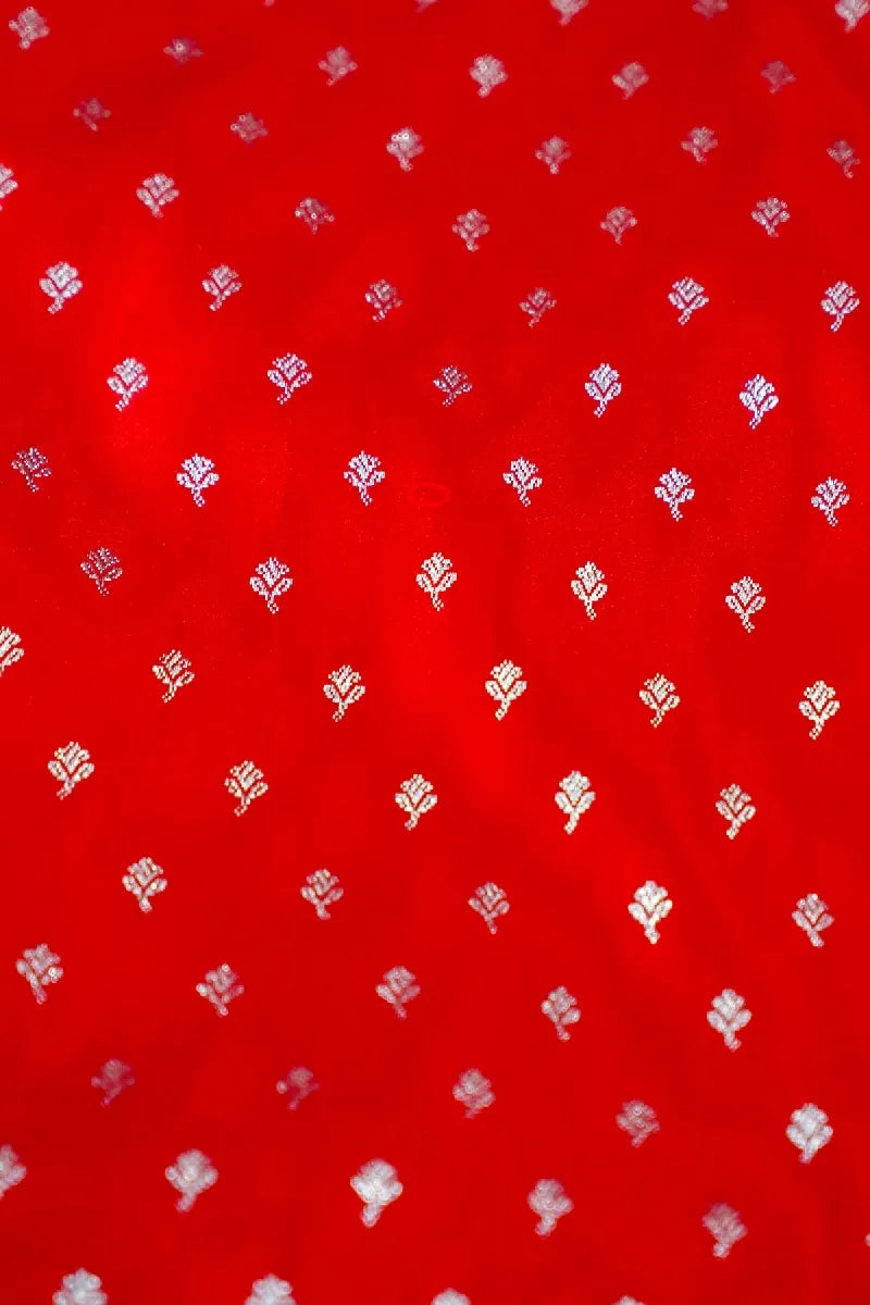 retail saree store Varanasi