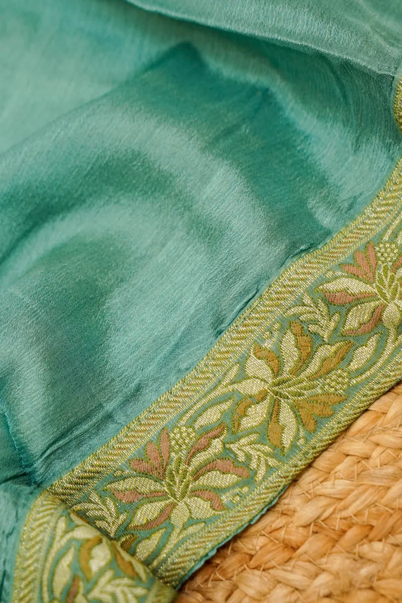 Best Saree Shop in Varanasi showcasing handcrafted Banarasi sarees