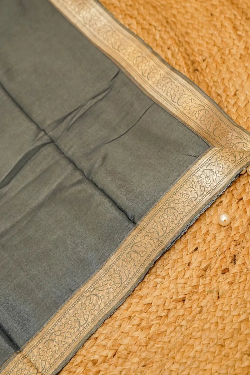 Best Saree Shop in Varanasi with exclusive bridal collections