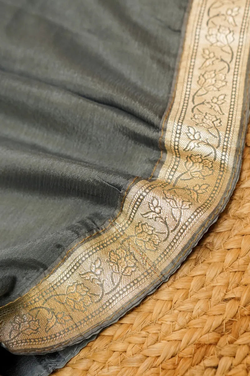 Best Saree Shop in Varanasi with exclusive bridal collections