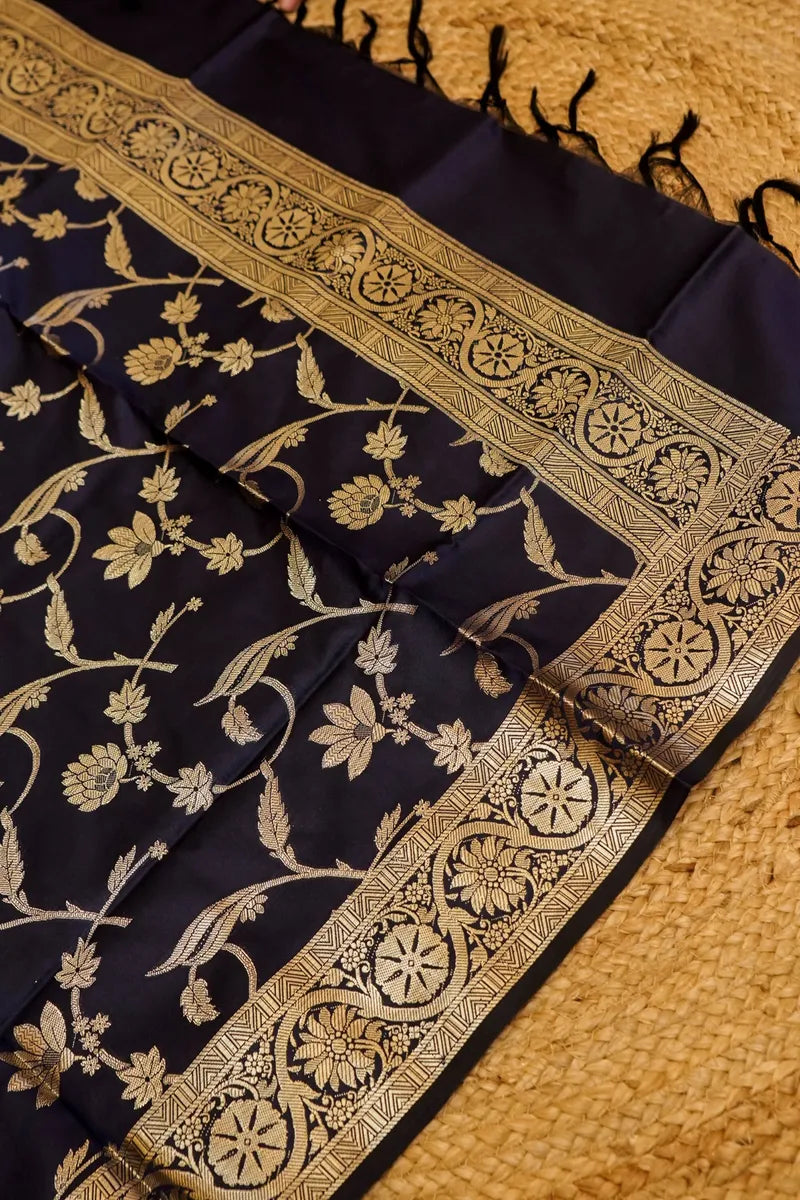 Best Saree Shop in Varanasi for bridal and designer sarees