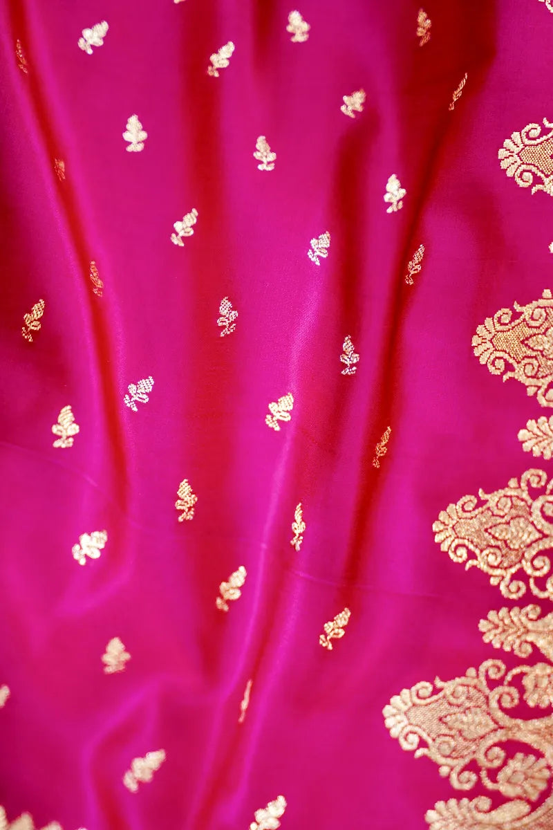 Saree store in Varanasi