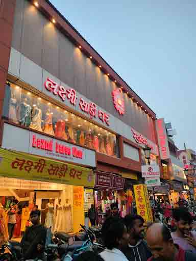 Laxmi_Sarees_Varanasi