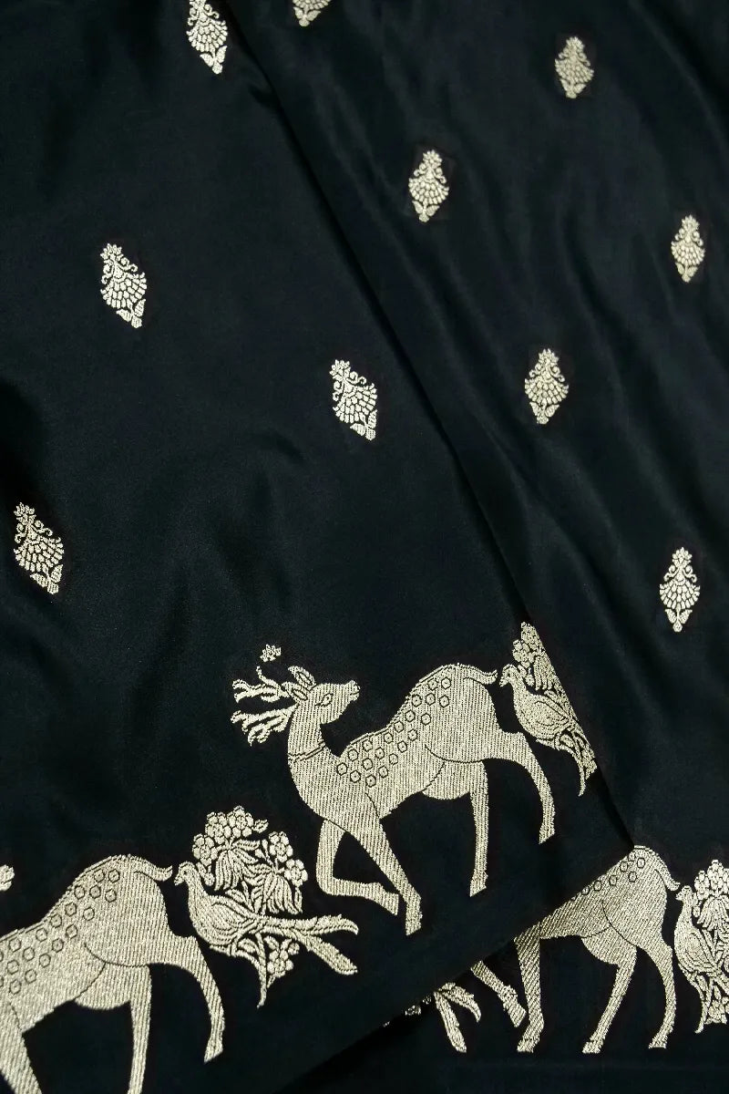 Shop in Varanasi for silk saree and plazoo