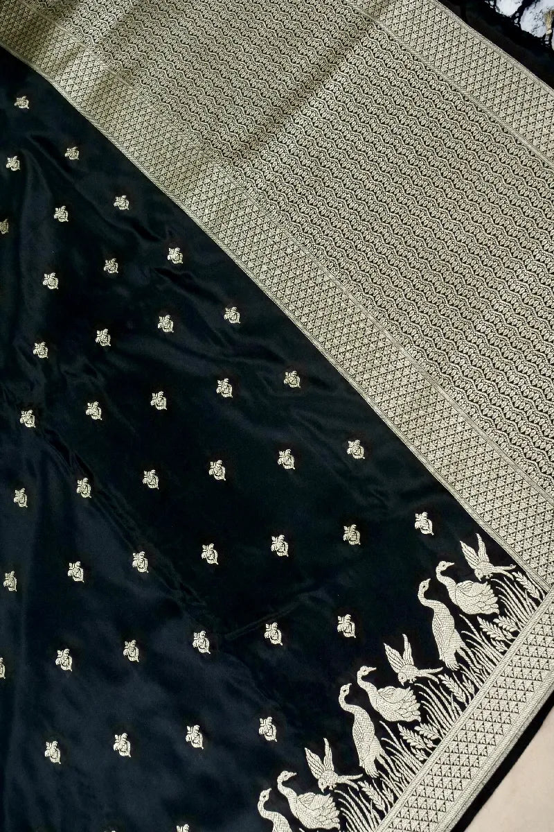 Saree store near me for traditional Banarasi sarees