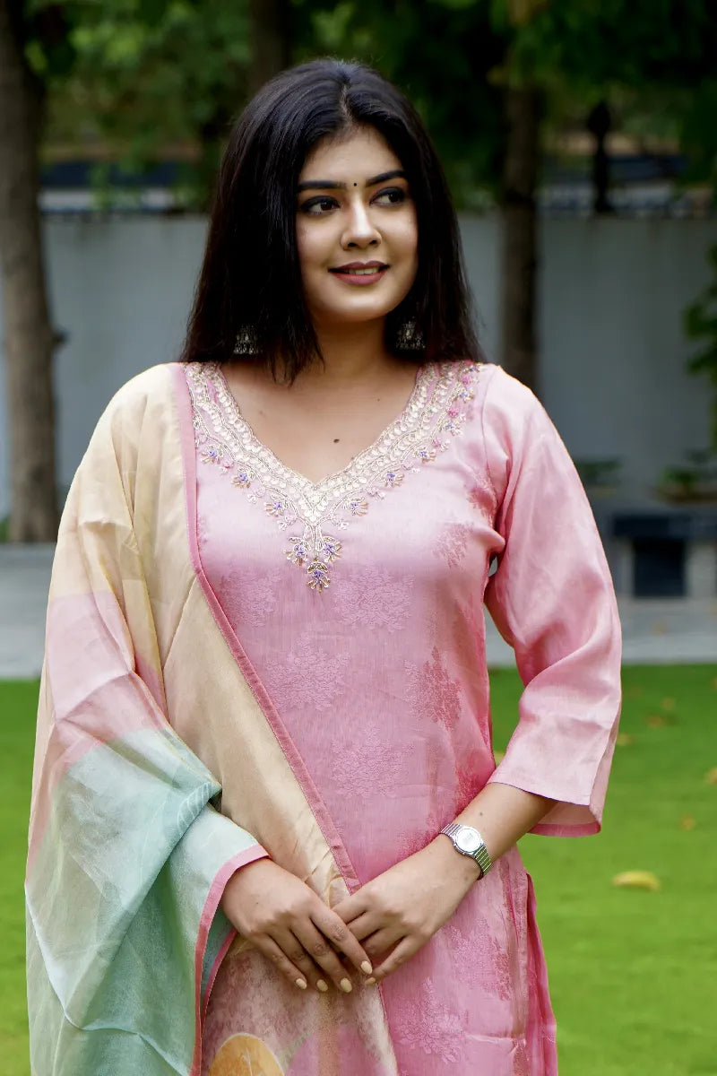 BABY PINK COLOR V NECK KURTI SET