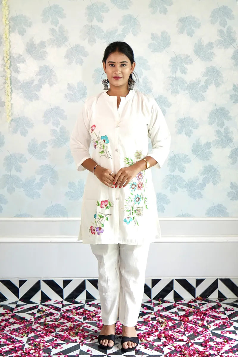 PURE BLOOM: WHITE COTTON SET WITH FLORAL MOTIFS