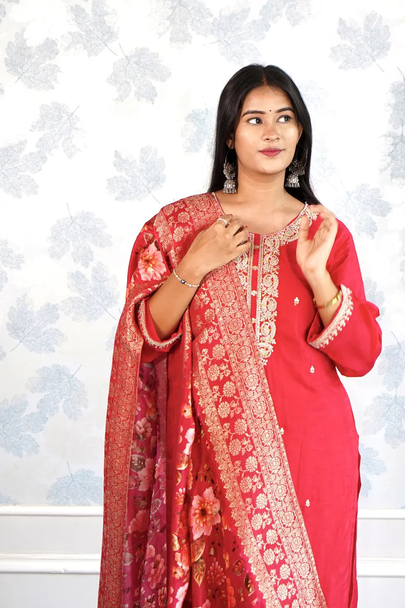 ELEGANT RED ETHNIC SET WITH GOLDEN EMBROIDERY