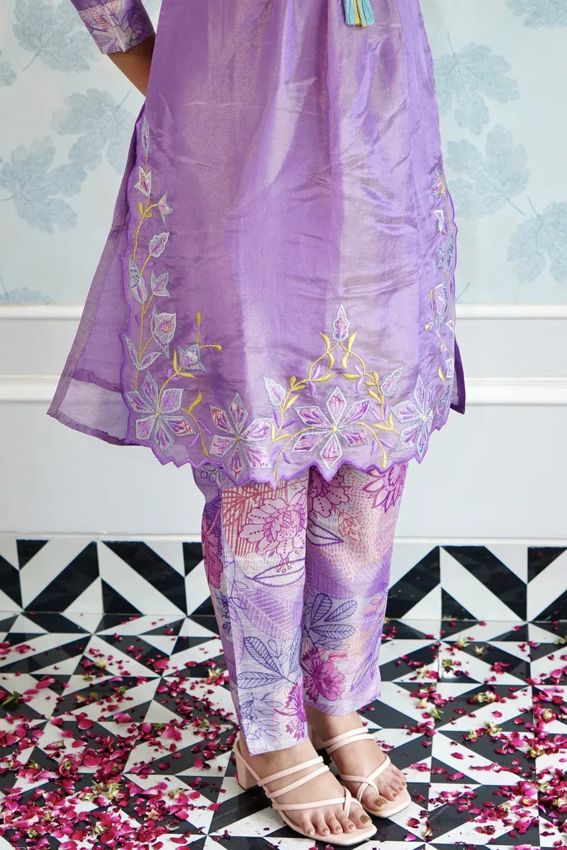 "ROYAL RADIANCE: LAVENDER EMBROIDERED KURTA SET"