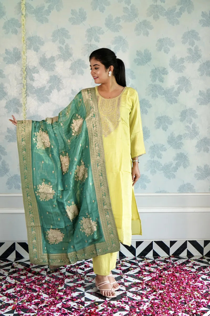 LEMON GLOW SUIT WITH CONTRASTING BANARASI DUPATTA