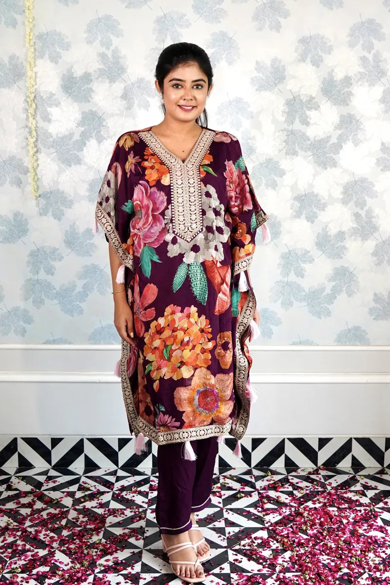 PLUM GARDEN – VIBRANT KAFTAAN WITH TASSEL DETAILING