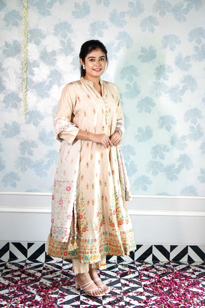 GOLDEN GLOW – BANARASI SILK ANARKALI WITH GARDEN-INSPIRED MOTIFS