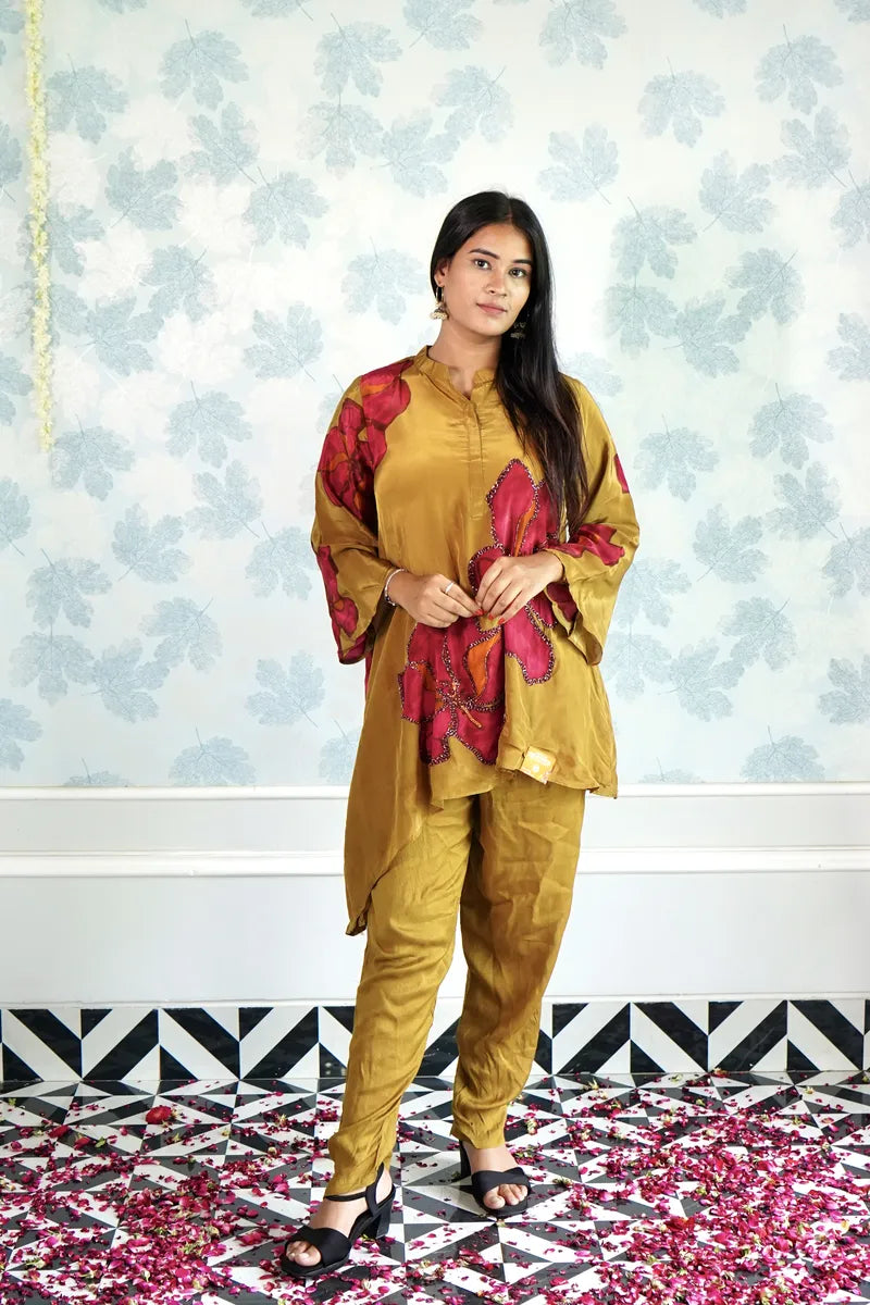 MUSTARD HAND-PAINTED FLORAL KURTA SET WITH STATEMENT SLEEVES