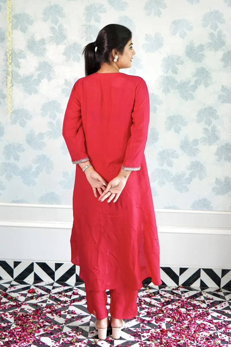ROSY PINK EMBROIDERED KURTA SET WITH SHELL TASSEL DETAILING