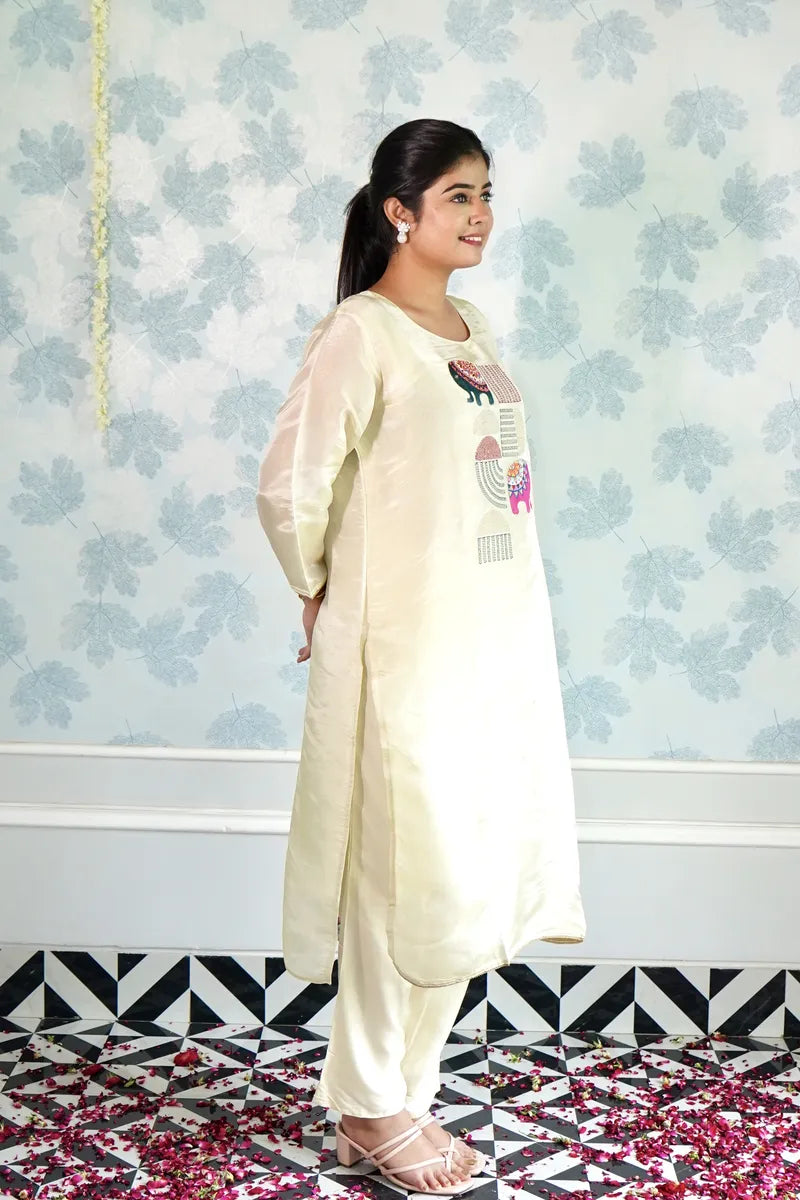 IVORY STRAIGHT KURTA SET WITH COLORFUL ELEPHANT & ABSTRACT EMBROIDERY