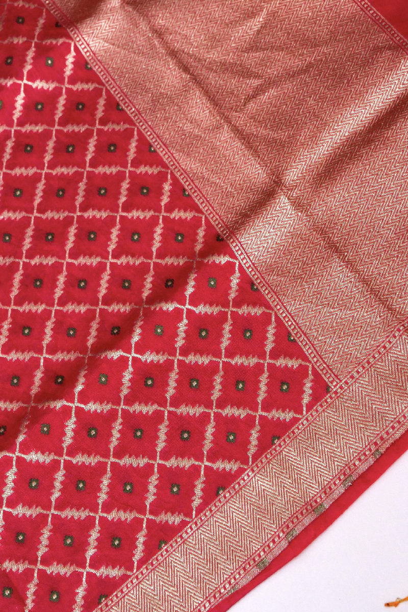 BANARASI CHINIYA SILK RED COLOR UNSTICHED SUIT