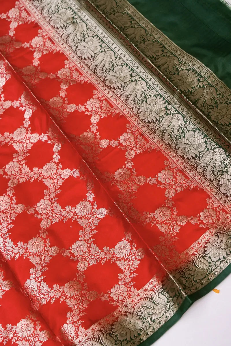 BANARASI SILK BOTTLE GREEN COLOR UNSTITCHED SUIT