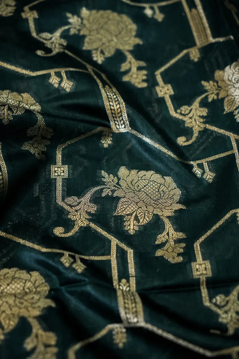 COTTON SILK BOTTLE GREEN COLOR UNSTITCHED SUIT MATERIAL