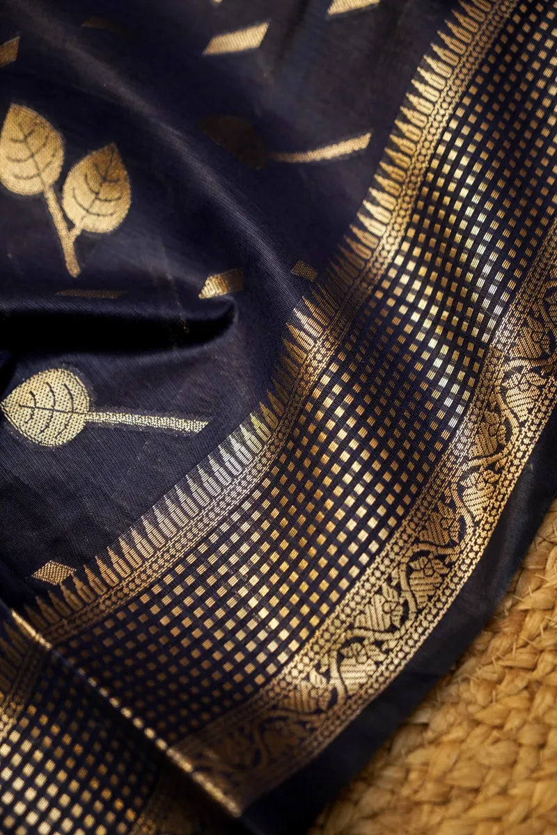 COTTON SILK GREY WITH BLACK COLOR UNSTITCHED SUIT MATERIAL