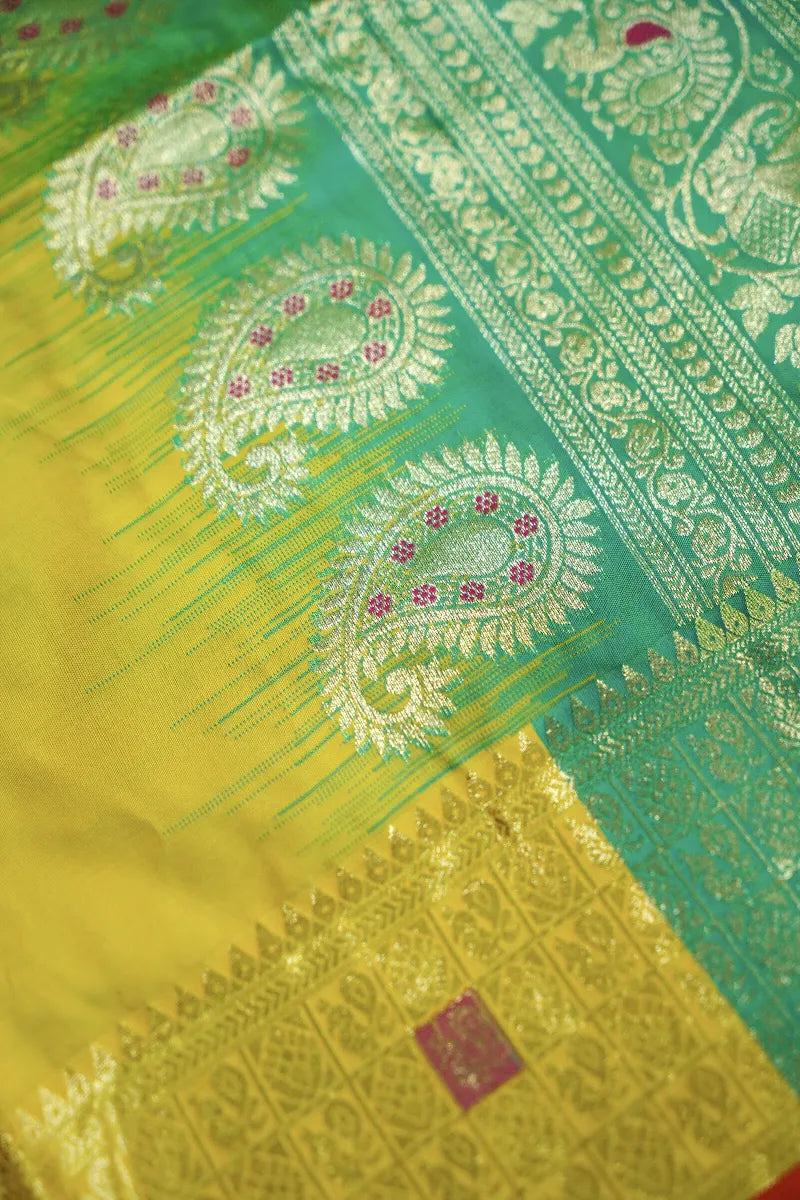 Lakmi Saree Ghar – Where Banarasi Saree Dreams Come True in Varanasi