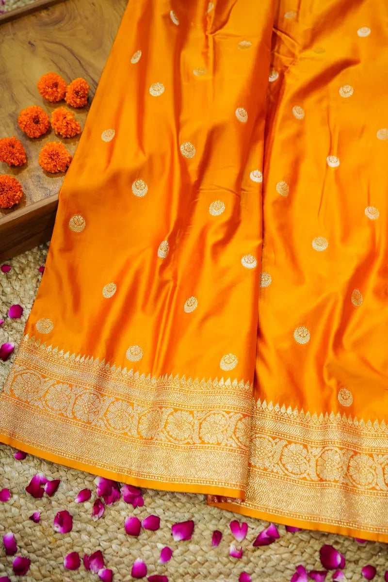Bridal Saree Store in Varanasi – Discover Lakmi Saree Ghar