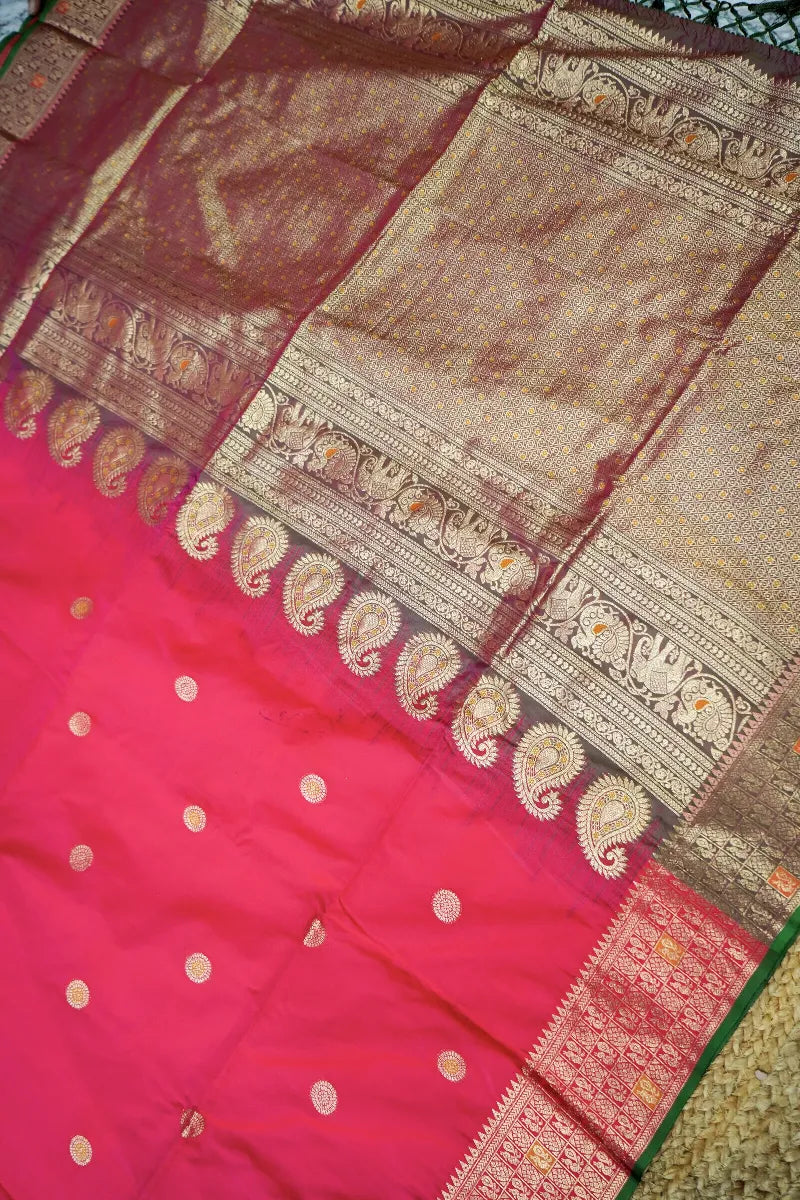 Lakmi Saree Ghar – Experience True Silk Heritage at This Varanasi Saree Store