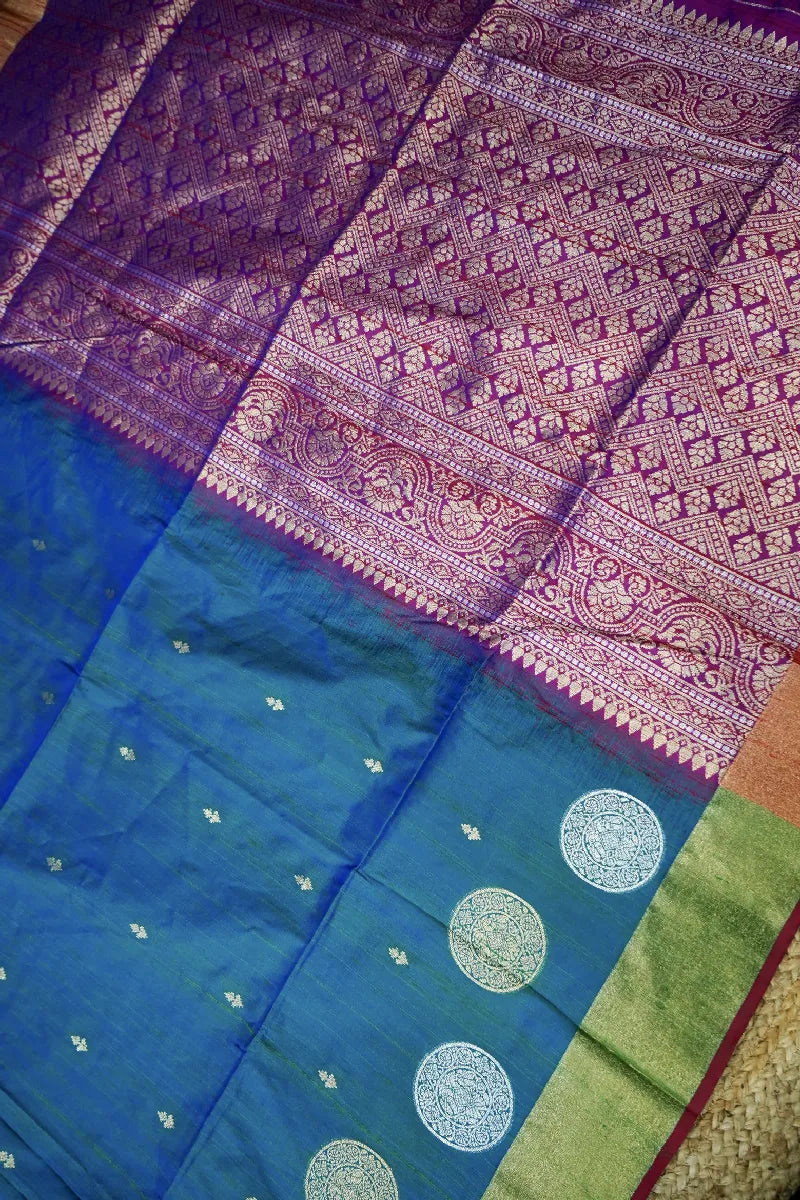Saree Store in Varanasi with Vintage Banarasi Collections – Lakmi Saree Ghar