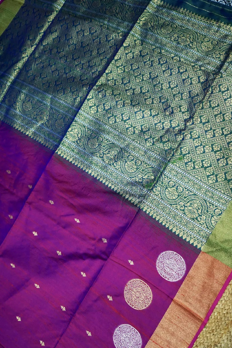 Saree Store in Varanasi Known for Elegant Drapes – Lakmi Saree Ghar
